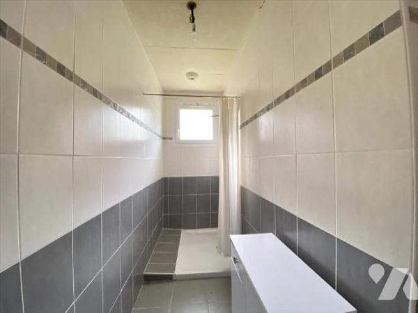 Maison à Vendre à Saint-Cernin (15310) en Cantal (15)

Cette maison dispose d'une surface hab...