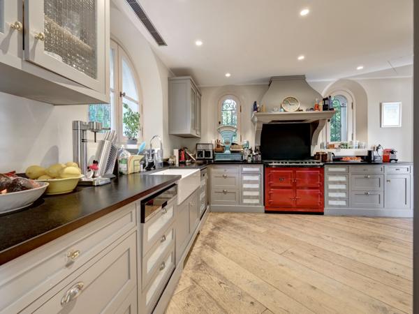 Vente Villa de luxe Cap D'Antibes 5 Pièces 300 m²