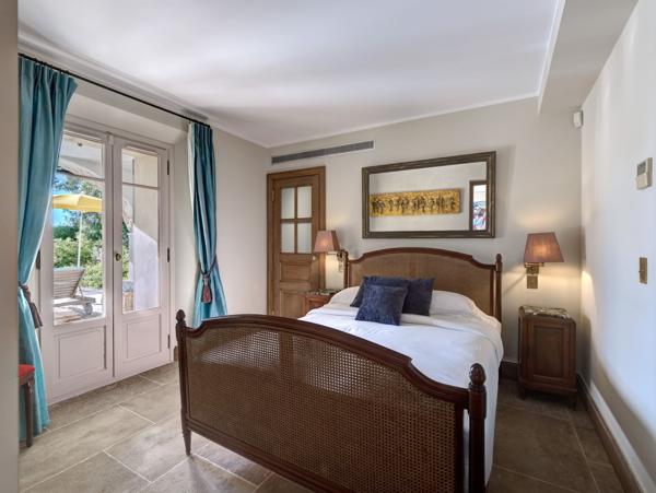 Vente Villa de luxe Cap D'Antibes 5 Pièces 300 m²