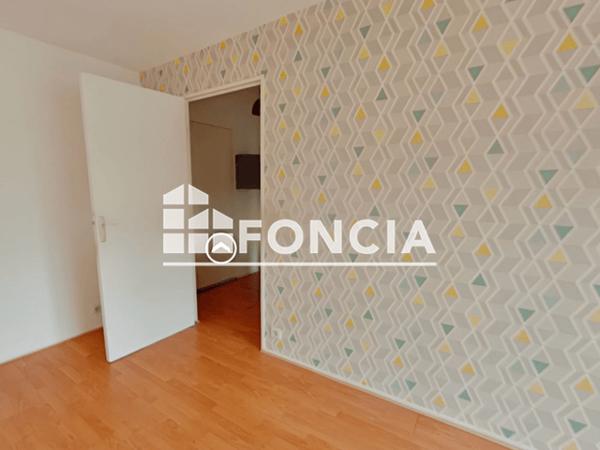 Location Appartement 2 pièces 46.26 m² - 45 RUE DE LA LOUVIERE Lille 59800