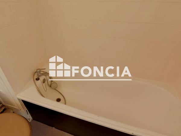 Location Appartement 2 pièces 46.26 m² - 45 RUE DE LA LOUVIERE Lille 59800