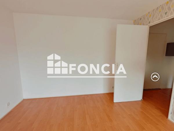 Location Appartement 2 pièces 46.26 m² - 45 RUE DE LA LOUVIERE Lille 59800