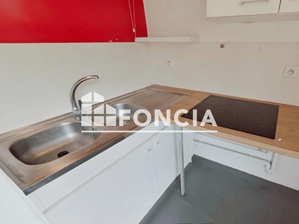 Location Appartement 2 pièces 46.26 m² - 45 RUE DE LA LOUVIERE Lille 59800