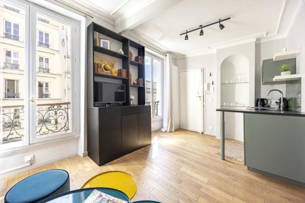 Appartement Paris 18 e - ABBESSES / RAVIGNAN