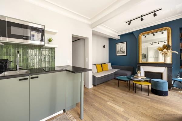 Appartement Paris 18 e - ABBESSES / RAVIGNAN