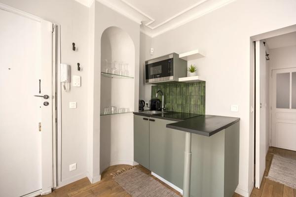 Appartement Paris 18 e - ABBESSES / RAVIGNAN