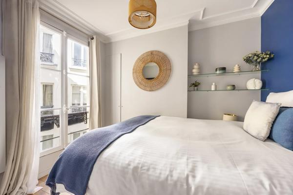 Appartement Paris 18 e - ABBESSES / RAVIGNAN