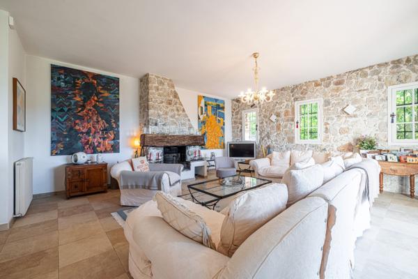 Vente Villa de luxe Nice 8 Pièces 236.7 m²