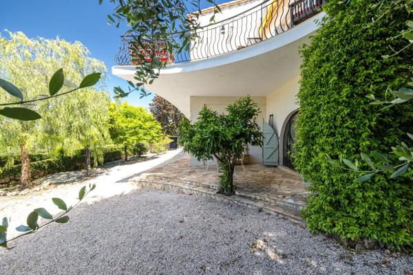 Vente Villa de luxe Nice 8 Pièces 236.7 m²