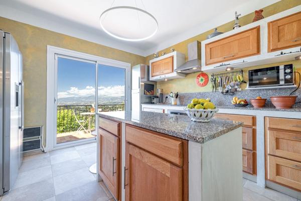 Vente Villa de luxe Nice 8 Pièces 236.7 m²