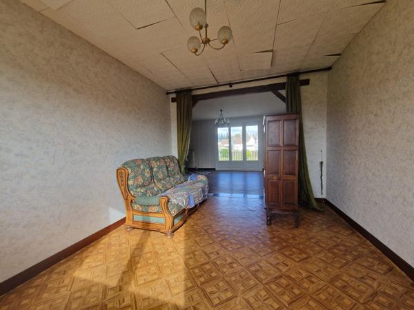 maison sur sous sol 2ch, grand terrain, emplacement idéal