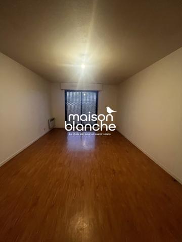 À louer – T3 non meublé de 69,12 m² – Quartier Capucins / Saint-Michel