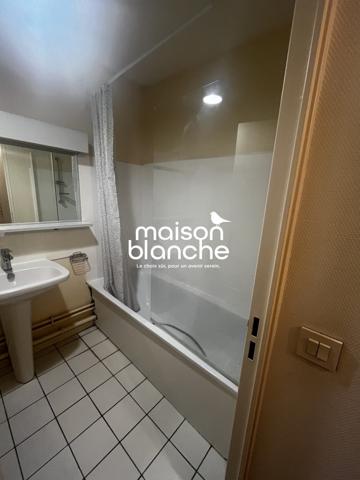 À louer – T3 non meublé de 69,12 m² – Quartier Capucins / Saint-Michel