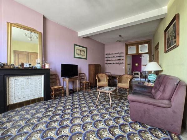 Maison de caractere 188m2 avec jardin clos et double garage a Aniche