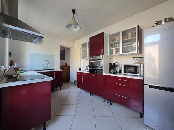 Maison de caractere 188m2 avec jardin clos et double garage a Aniche