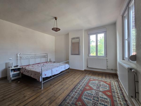 Maison de caractere 188m2 avec jardin clos et double garage a Aniche