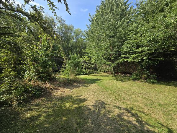 Maison de caractere 188m2 avec jardin clos et double garage a Aniche
