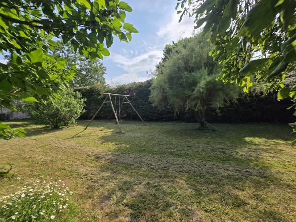 Maison de caractere 188m2 avec jardin clos et double garage a Aniche