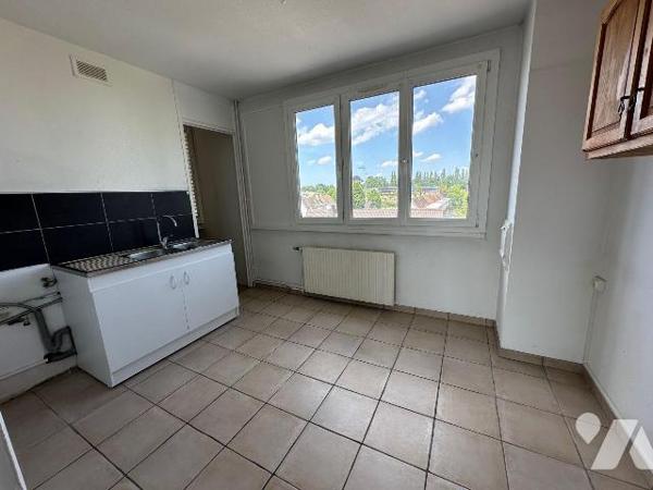 A VENDRE Appartement T3, à BIHOREL (76420), au 3ème étage sans ascenseur, d'une surface habitab...