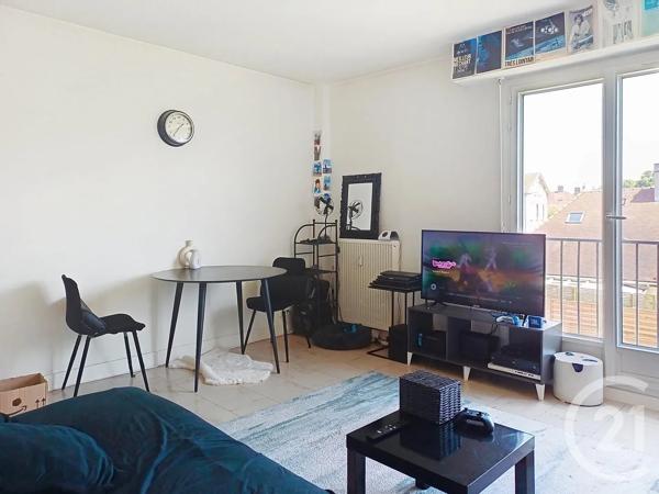 Appartement à vendre  2 pièces - 48 m 2   TROYES  - 10