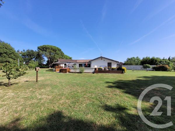 Maison à vendre  6 pièces - 192,25 m2 MONTANS - 81