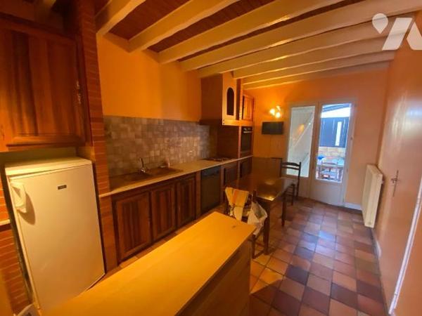 A VENDRE, Gironde, proche Bordeaux, LE PIAN MEDOC, quartier Feydieu, très calme, sur un terrain...