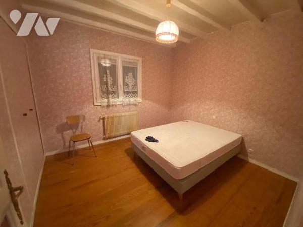 A VENDRE, Gironde, proche Bordeaux, LE PIAN MEDOC, quartier Feydieu, très calme, sur un terrain...