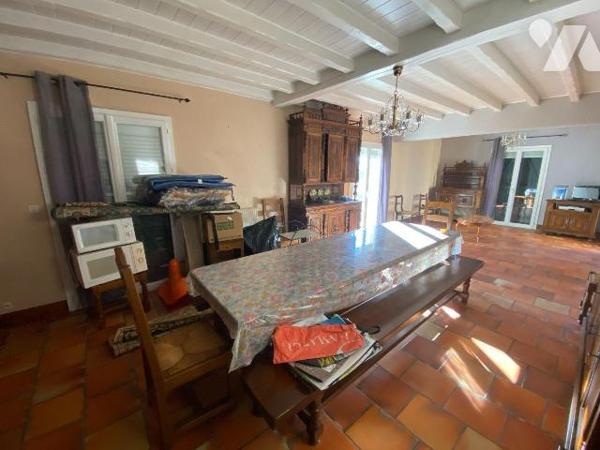 A VENDRE, Gironde, proche Bordeaux, LE PIAN MEDOC, quartier Feydieu, très calme, sur un terrain...