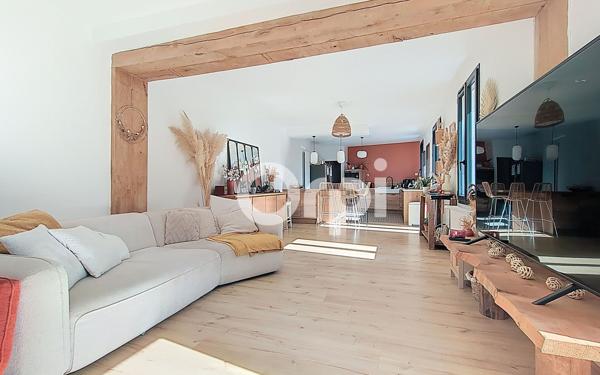 Maison à vendre    5 pièces • 185,70 m2 Béthisy-Saint-Pierre