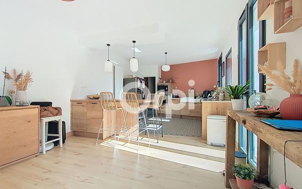 Maison à vendre    5 pièces • 185,70 m2 Béthisy-Saint-Pierre