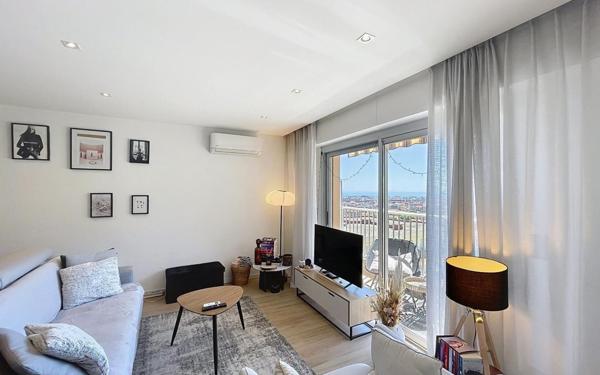 Appartement à vendre    1 pièce • 31 m2 Nice