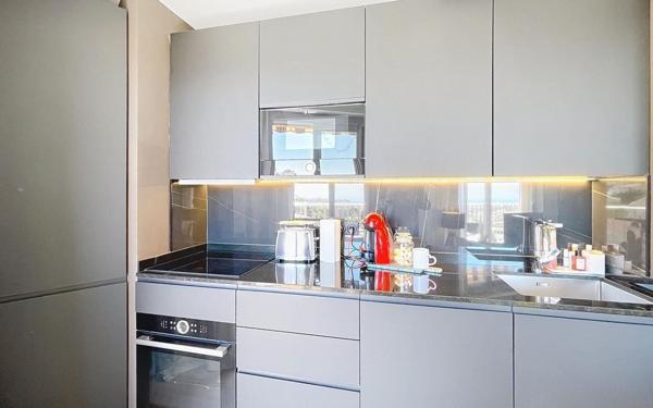 Appartement à vendre    1 pièce • 31 m2 Nice