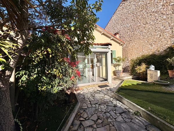 Maison Marseille 8eme Saint Giniez 116m² 3 chambres Jardin Poss BOX Double avoisinant