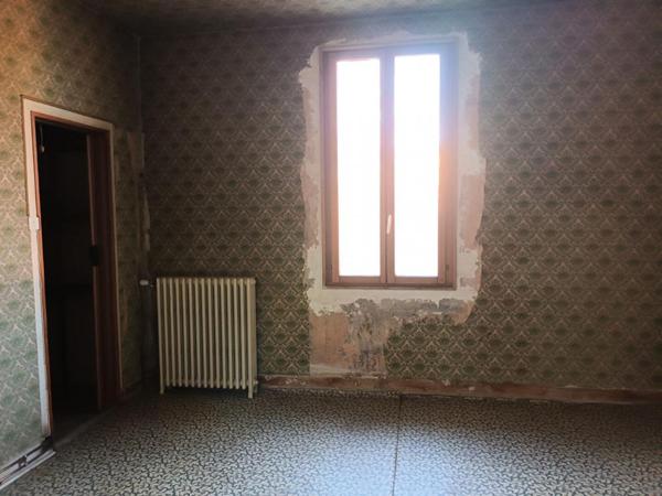 Maison mitoyenne à Paray Le Monial 7 pièce(s) 123 m2  , 5  chambres