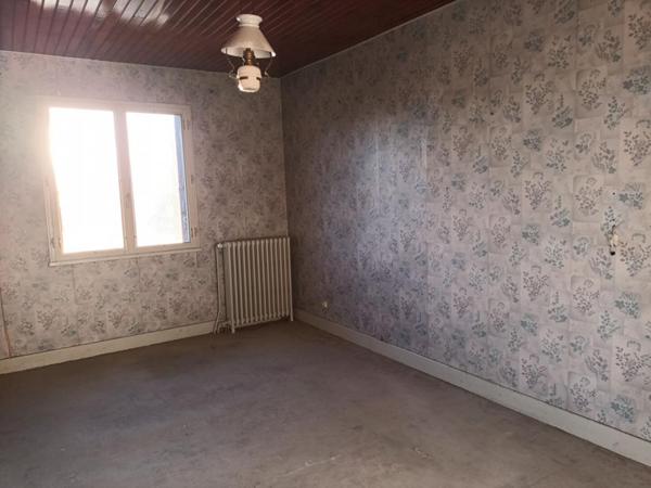 Maison mitoyenne à Paray Le Monial 7 pièce(s) 123 m2  , 5  chambres