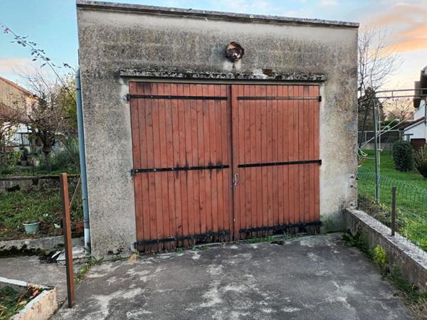 Maison mitoyenne à Paray Le Monial 7 pièce(s) 123 m2  , 5  chambres