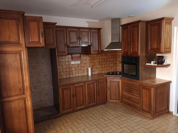 Maison mitoyenne à Paray Le Monial 7 pièce(s) 123 m2  , 5  chambres