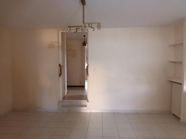 Maison mitoyenne à Paray Le Monial 7 pièce(s) 123 m2  , 5  chambres