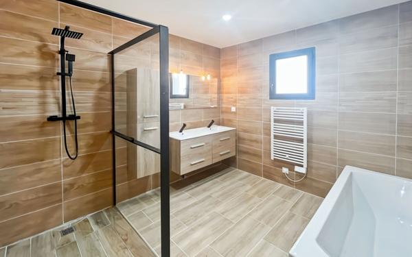 Maison à vendre    5 pièces •  Castelsarrasin