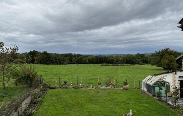 Vente Maison Vue sur la chaîne des puys à rafraîchir Paslieres   