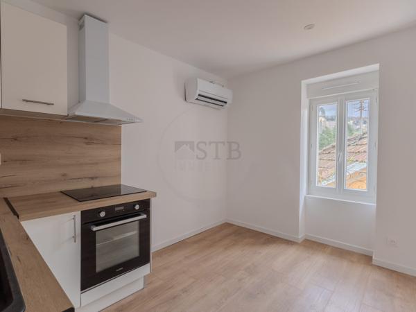 Appartement T2 climatisé au deuxième étage à Vals-les-Bains