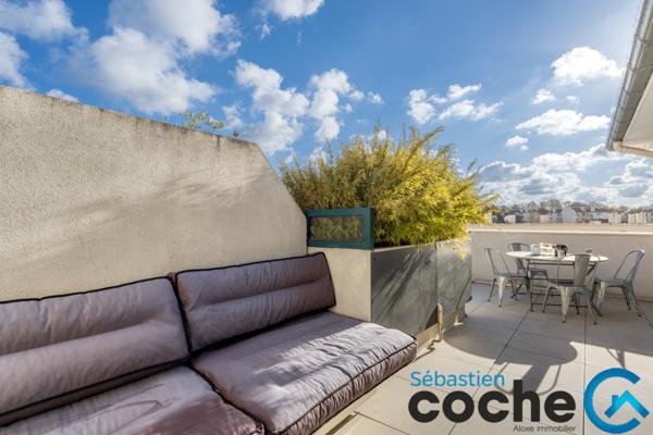 Lyon (69003) ATTIQUE / MAISON SUR LE TOIT MONTCHAT