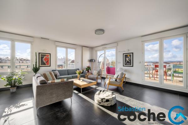 Lyon (69003) ATTIQUE / MAISON SUR LE TOIT MONTCHAT