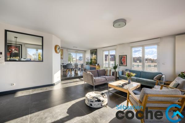 Lyon (69003) ATTIQUE / MAISON SUR LE TOIT MONTCHAT