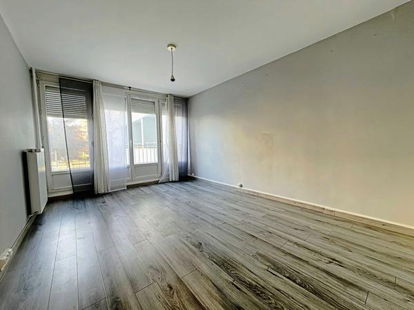 Appartement 5 pièces à vendre à Reims - Secteur Europe, vue sur parc