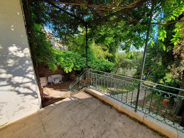 Maison de village Uzes 4 pièce(s) 85 m2
