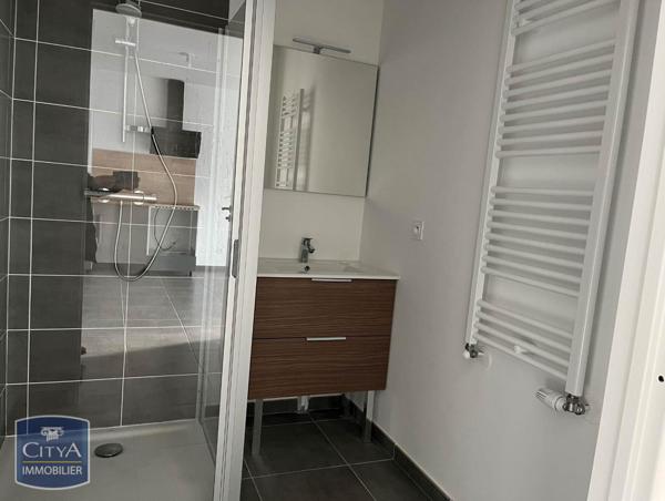 Appartement à louer 2 pièces 40.4m²