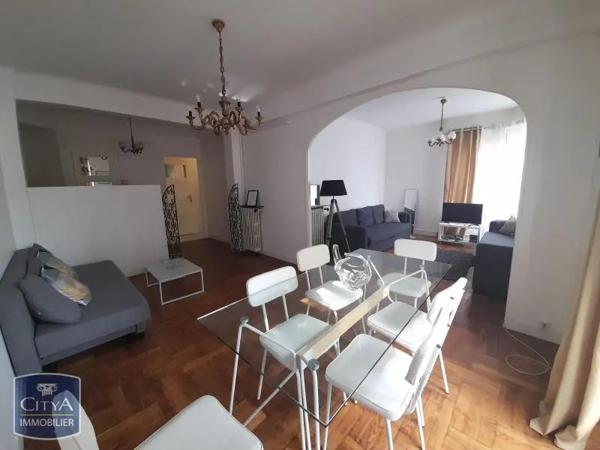 Appartement à louer 2 pièces 62.18m²