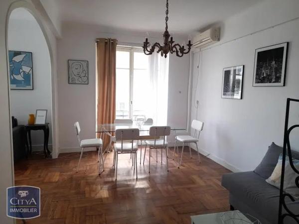 Appartement à louer 2 pièces 62.18m²