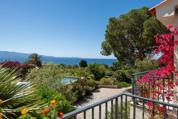 Vente Villa de luxe Ajaccio 7 Pièces 150 m²